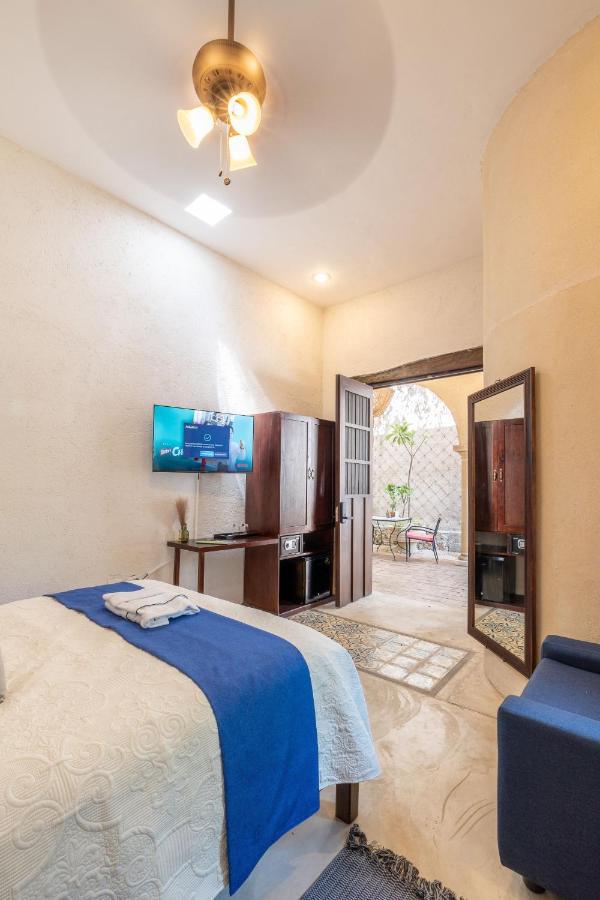 Casa Dos Lirios Hotel Boutique Mérida Esterno foto