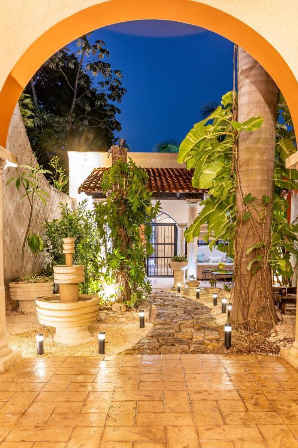 Casa Dos Lirios Hotel Boutique Mérida Esterno foto